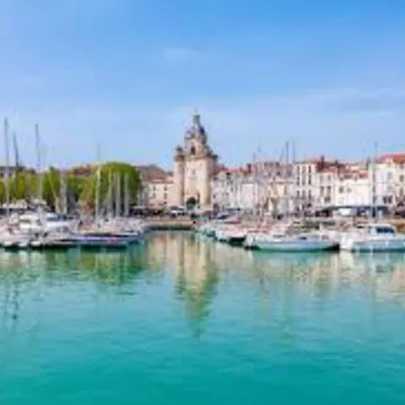 Bright T2 In The Center - La Rochelle Apartment *